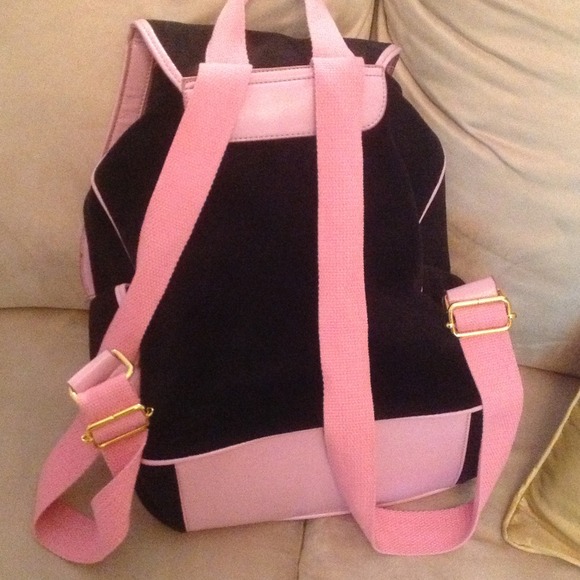 Juicy Couture - Picture 2 of 4