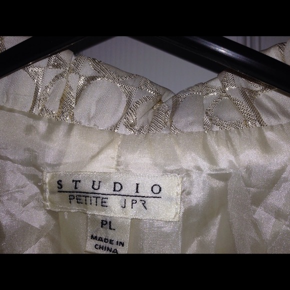 SOLD - Picture 3 of 4