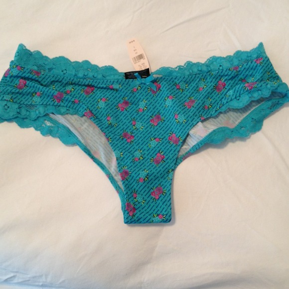 Sold - Picture 3 of 4