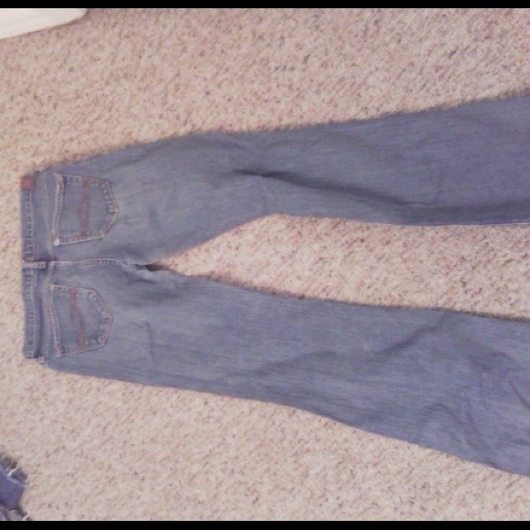 Abercrombie and Fitch light wash jeans size 2 S - Picture 2 of 3