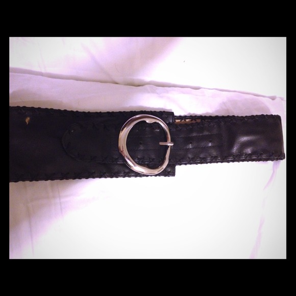 Black high waste belt