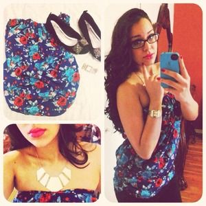 strappless beautiful shirt!! :)