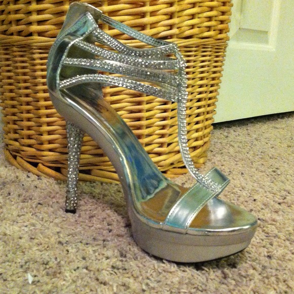 4 inch Lady Luxe high heels