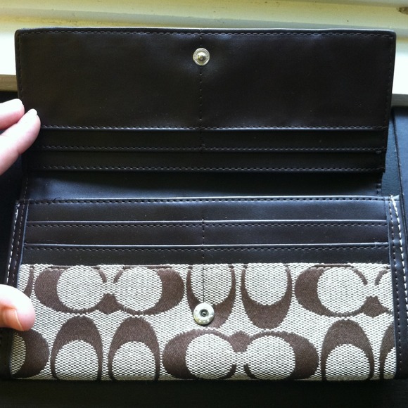💢Sold💢Coach Wallet - Picture 3 of 3