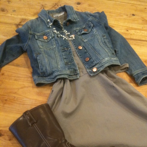 SOLD Mossimo Jean Jacket -cropped (denim) - Picture 3 of 4