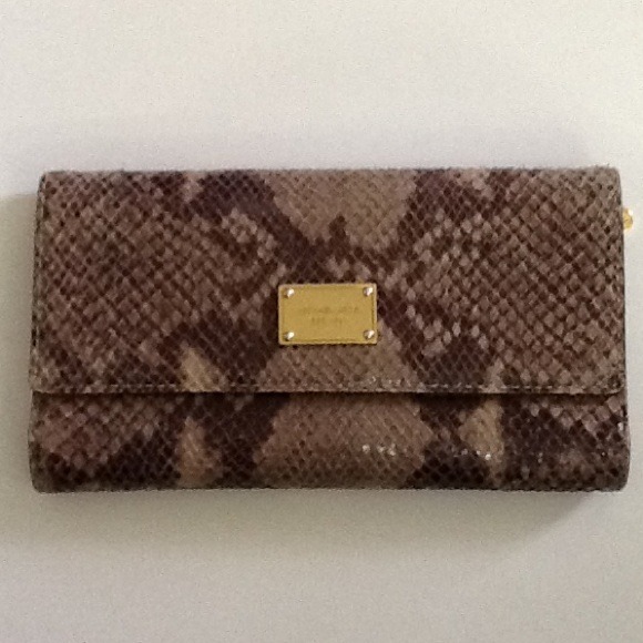 Authentic MK python wallet