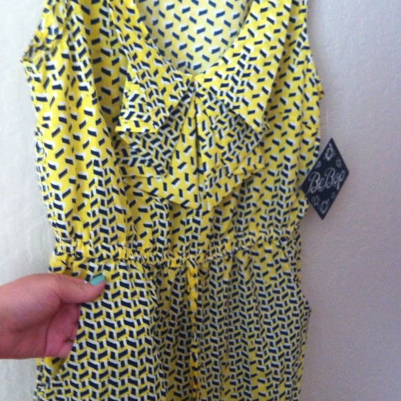 🌸Spring Geometric Print Dress🌸 - Picture 2 of 3