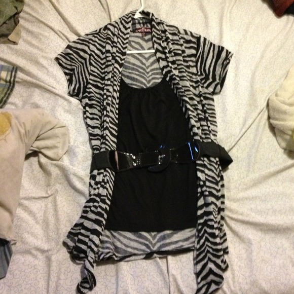 **Reserved** Zebra shirt