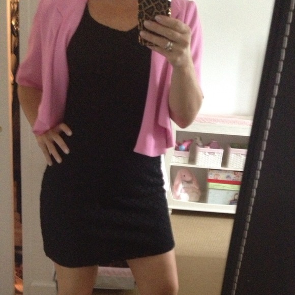 🍭Sold🍭Short sleeves black lace dress - Picture 2 of 4