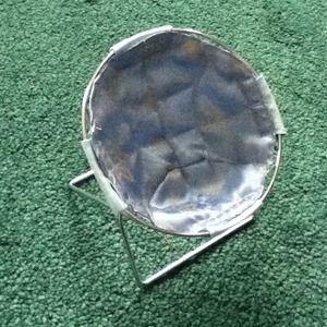 Cellphone/ iPod chair!