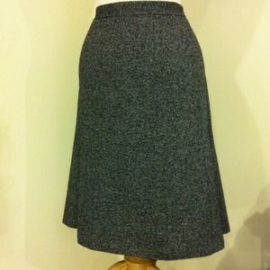 Ann Taylor  blk/wht herringbone tweed A line skirt
