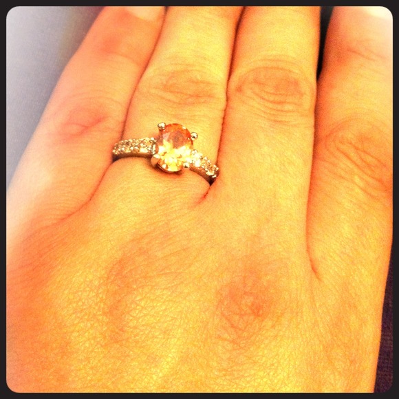 🚫🚫🚫SOLD ON ANOTHER SITE!'Morganite ring. Size 8