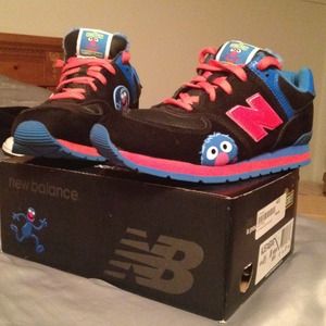 New Balance Sesame Street Grover Sneakers!