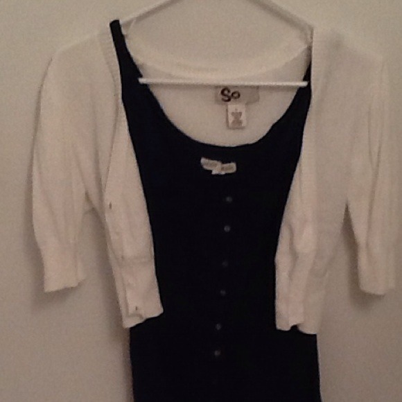 Cute Cropped White Cardigan - Picture 3 of 4