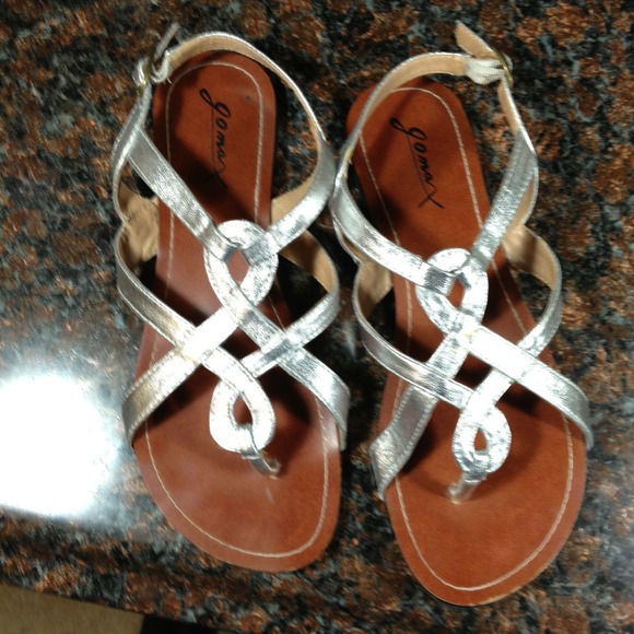 Silver sandals - Picture 2 of 3