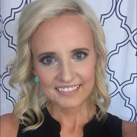 πMEET YOUR SELLER π - Picture 3 of 4