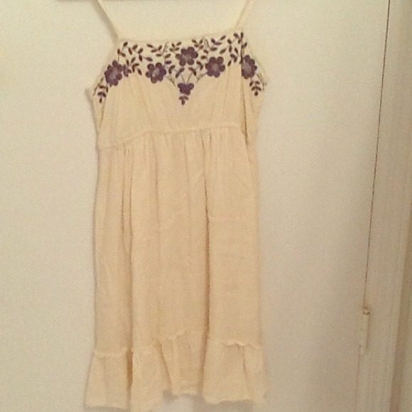 Boho Chic Cream Dress - Picture 1 of 4