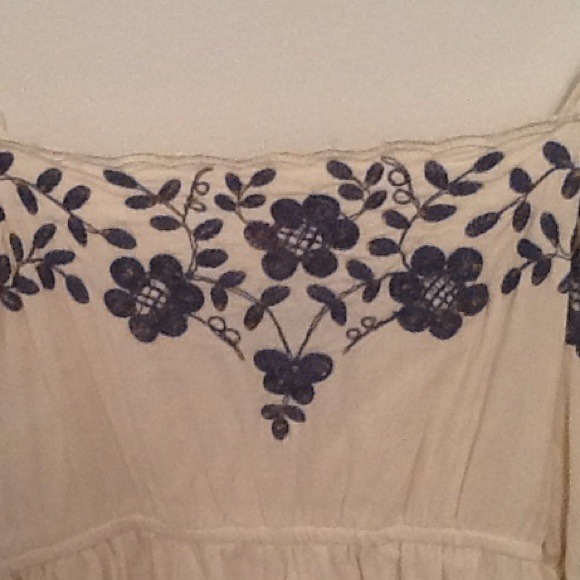 Boho Chic Cream Dress - Picture 2 of 4