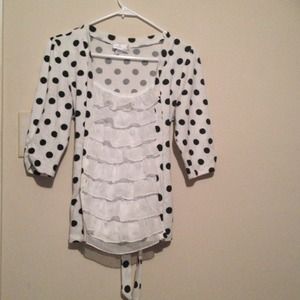 ✋SOLD✋ Polka dot blouse