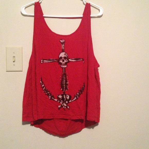 ✋SOLD✋Hot Topic skeleton anchor tank