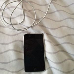 SOLD! 8GB iPod 3rd generation!