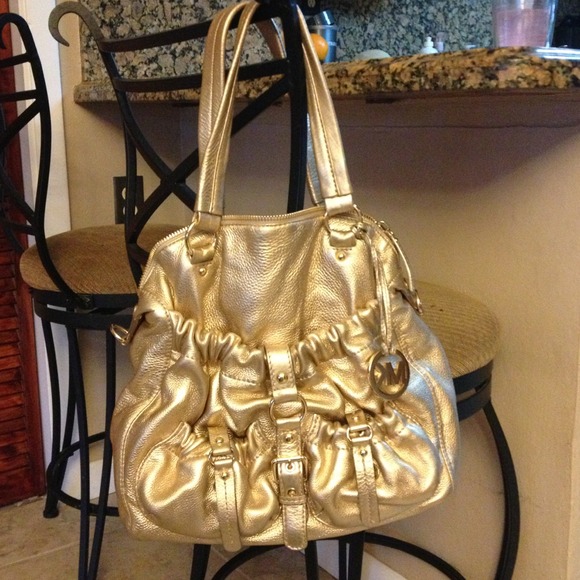 Authentic Michael Kors pursue