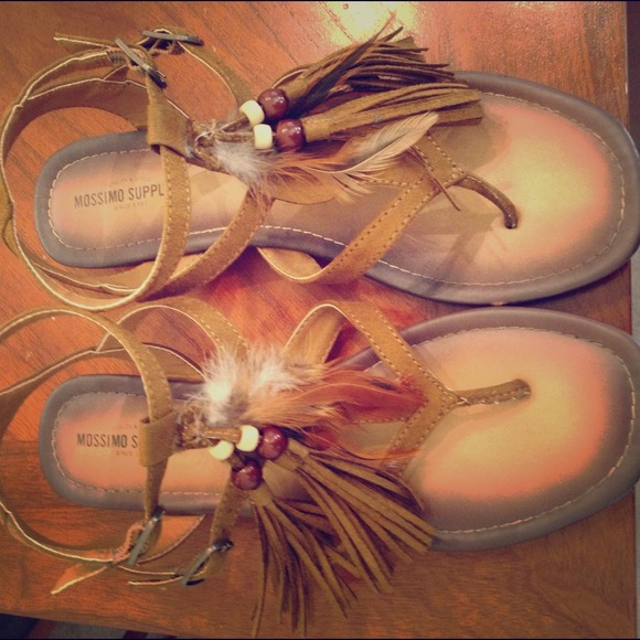 🚫SOLD🚫- Mossimo sandals