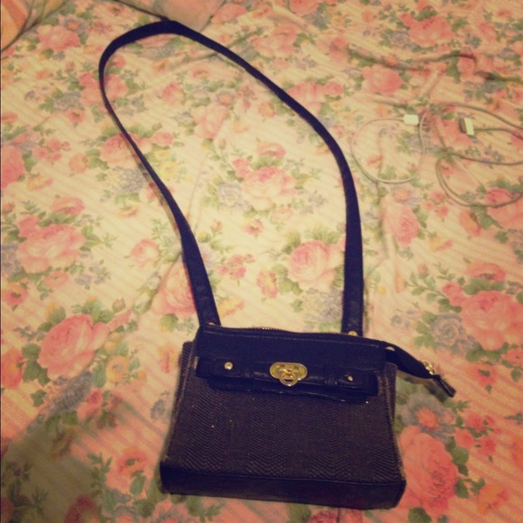 Steve Madden crossbody purse