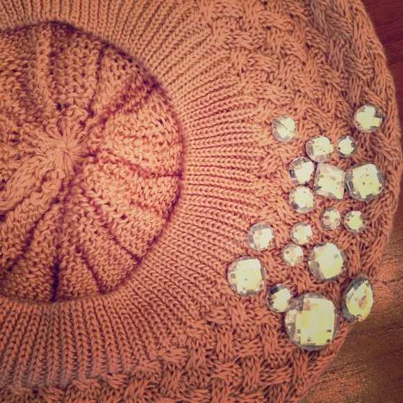🚫🚫SOLD🚫🚫- Slouchy knit hat