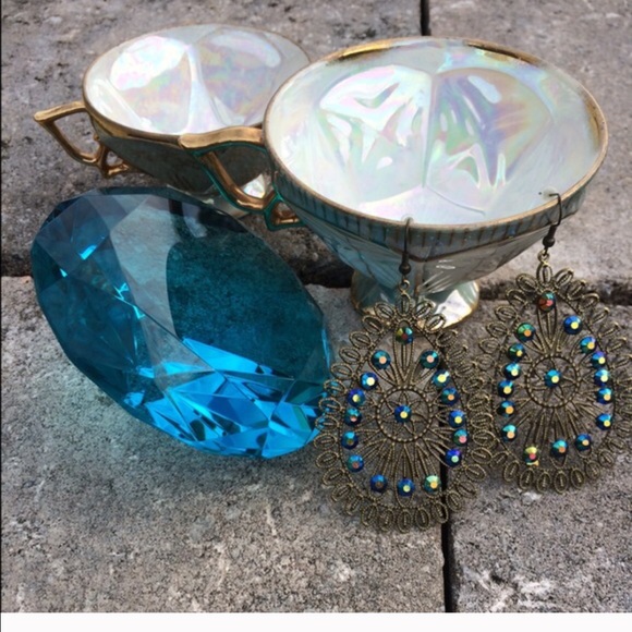 Blue Aurora Crystal Earrings - Picture 3 of 3