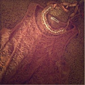 SOLD❤️❤️❤️🙈Free people top and a necklace