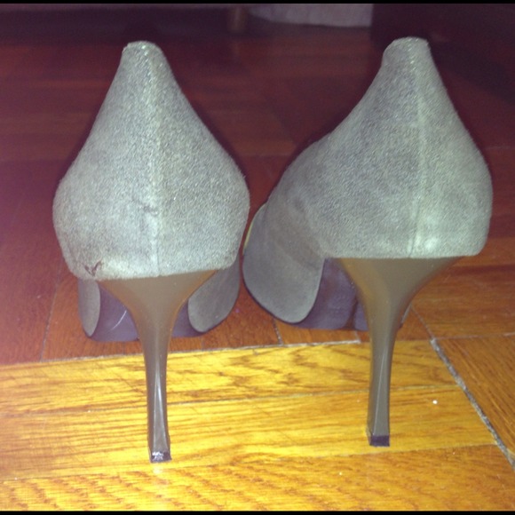 Pumps - Picture 3 of 3