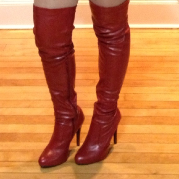 SOLD---  Boots Red thigh high. ❗❗PRICE REDUCED❗❗