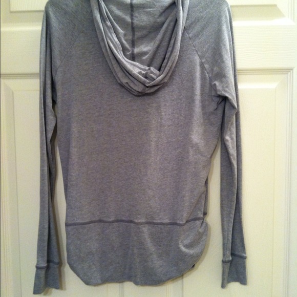 Lightweight gray zip up jacket - Picture 2 of 2