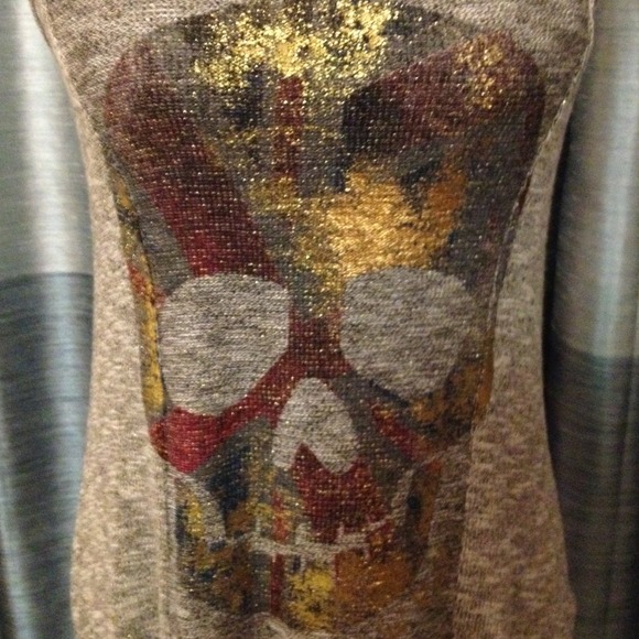 Awesome SKULL knit tank - Picture 2 of 3