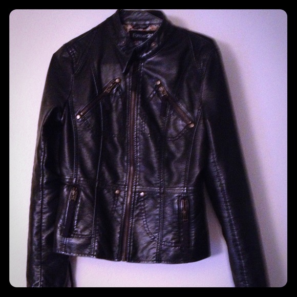 Reserved ⛔️Faux Leather Jacket with Cheetah Lining