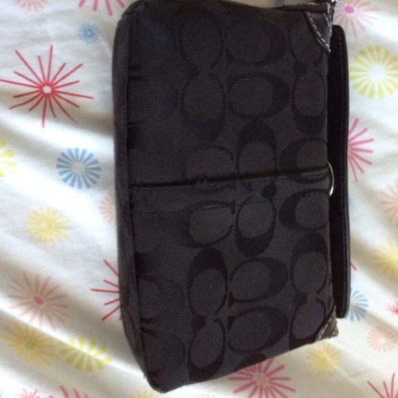 Used Authentic Black Coach Wristlet - Picture 4 of 4