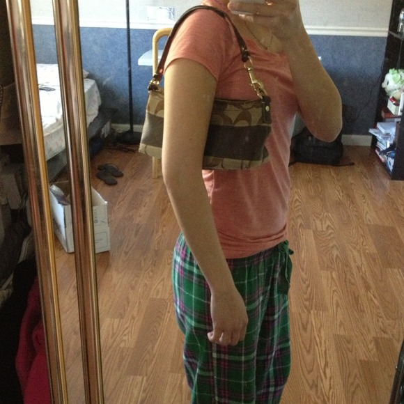 Used Authentic Coach handbag - Picture 4 of 4