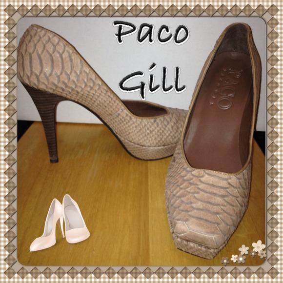 Paco Gil Pumps
