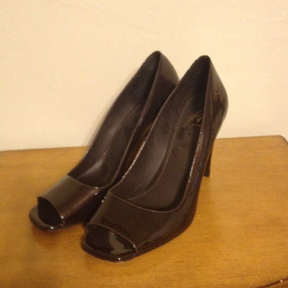 J Vincent pumps
