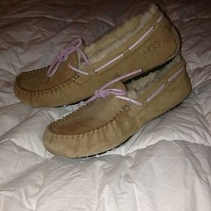 Ugg Slippers Size 10 Sand