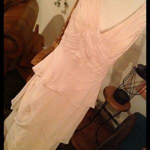 👒Creamy ivory colored layered chiffon gown