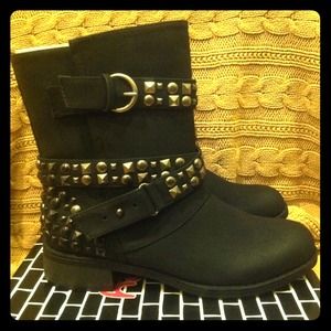 Studded black Ankle Boots