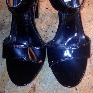 💰Reduced!💰Patent Leather T-Strap Heels