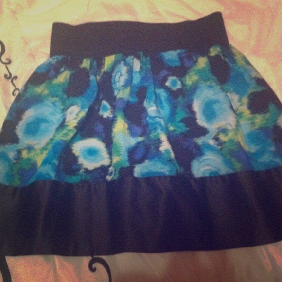 Mandess Skirt