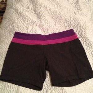LULULEMON GROOVE SHORTS