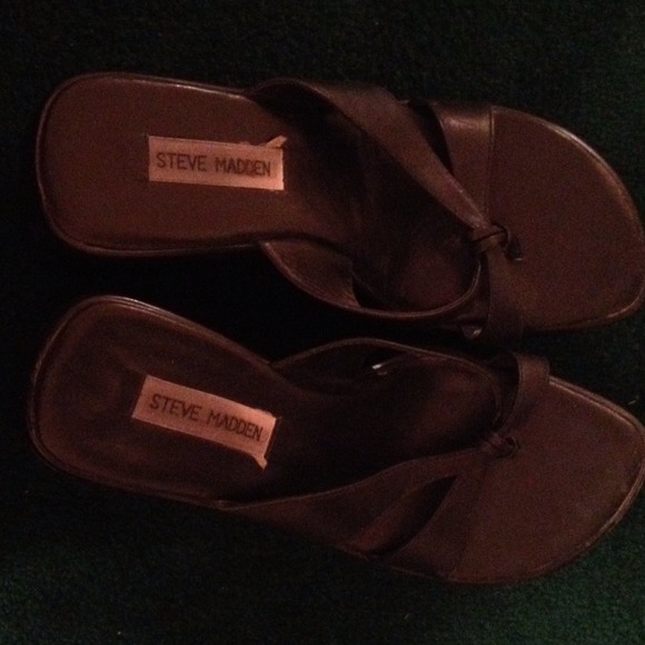 Black platform sandals