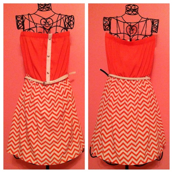 ***SOLD***Coral Chevron Dress - Picture 1 of 1