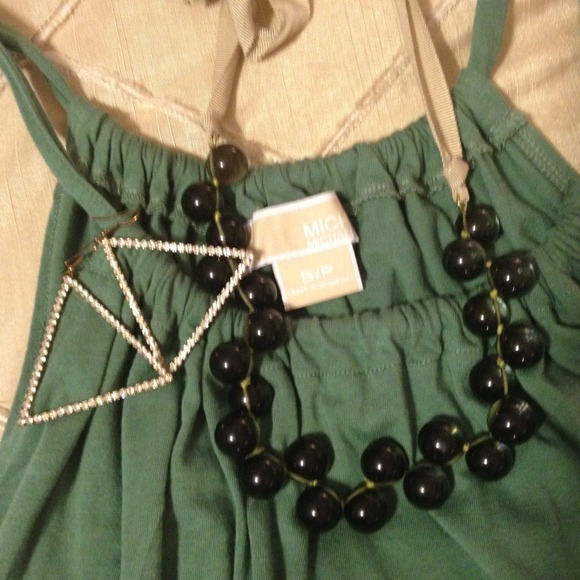 Michael Kors Tank in Green!! - Picture 3 of 4
