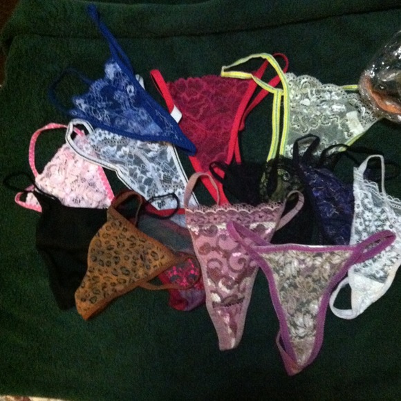 Bundle 20-25 pair assorted or all same thongs !!